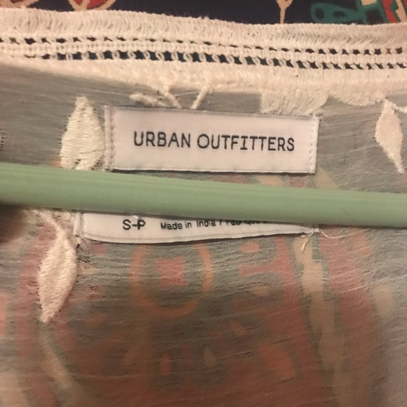 a cream dress - Picture 3 of 3